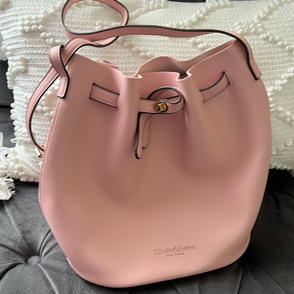 Elizabeth Arden BNWOT pink small shoulder tote, in mint condition